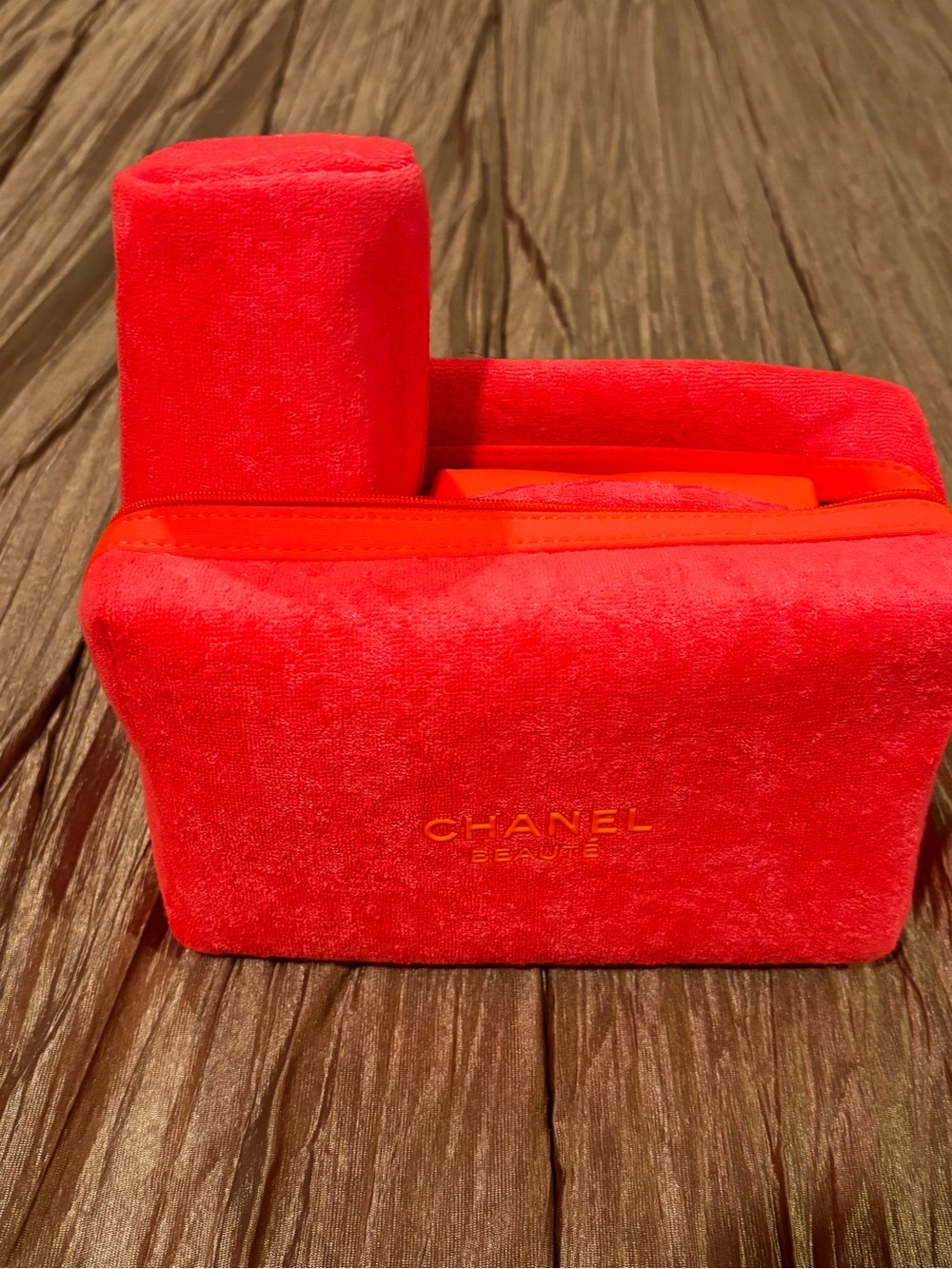 CHANEL Vibrant Neon Pink/Orange Cosmetic Pouch Set